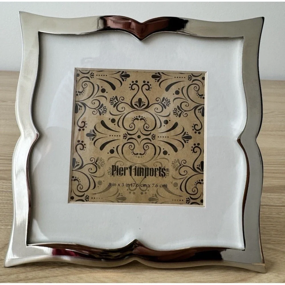 Pier 1 Imports Silver 3x3 Picture Frame Scalloped Quatrefoil Tabletop